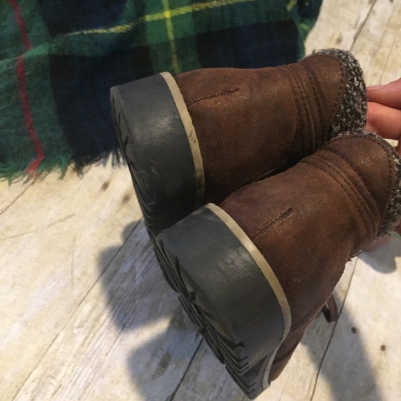 Brown Lace up winter ankle boots - Picture 13 of 15